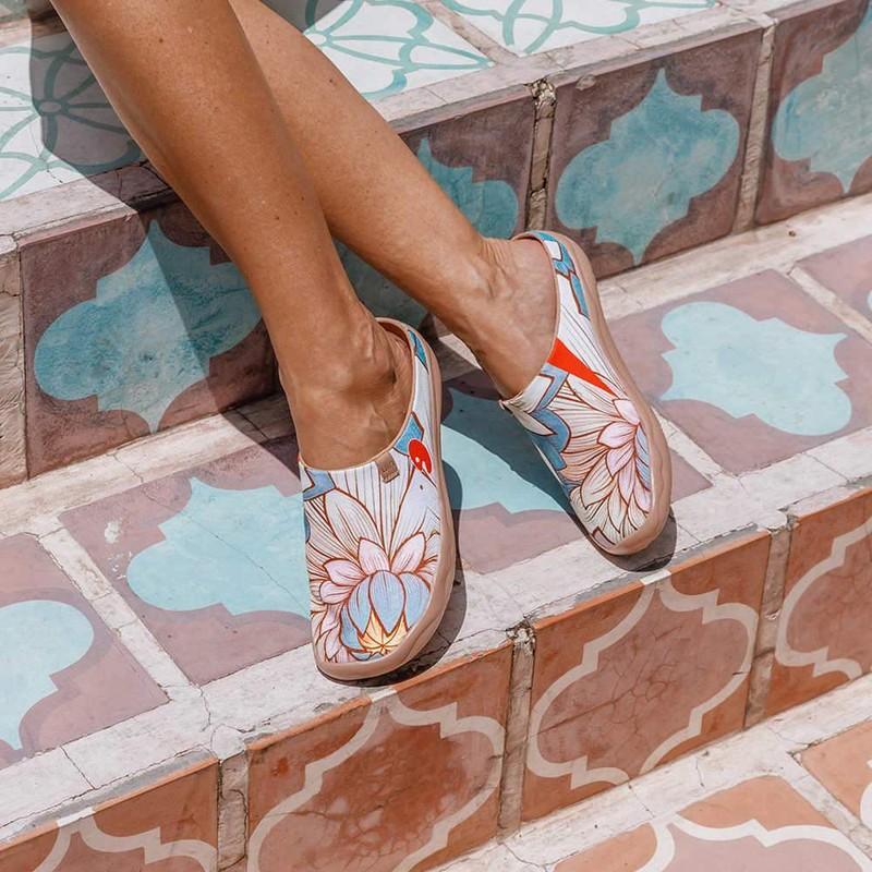 Women Size 5-12 UIN Shoes Slip On Canvas Comfortable Slipper "Nelumbo Slipper"