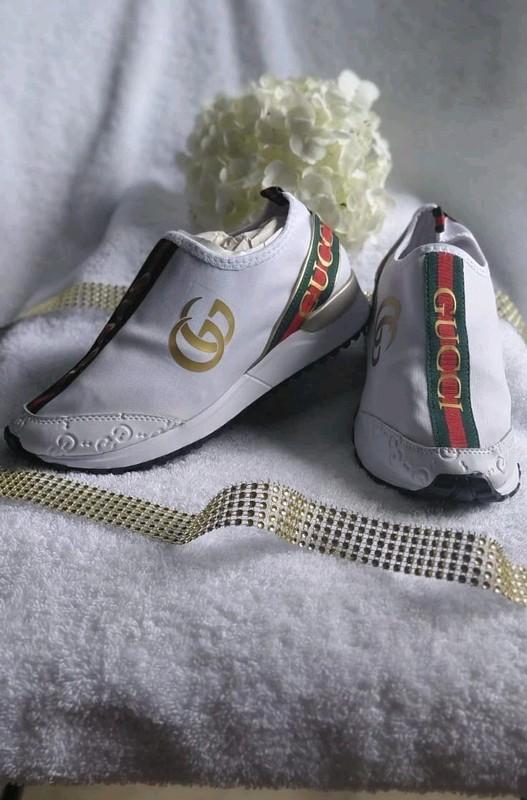 WOMENS DESINER INSPIRED SNEAKERS- WHITE/ GREEN & RED DESIGN- SIZES