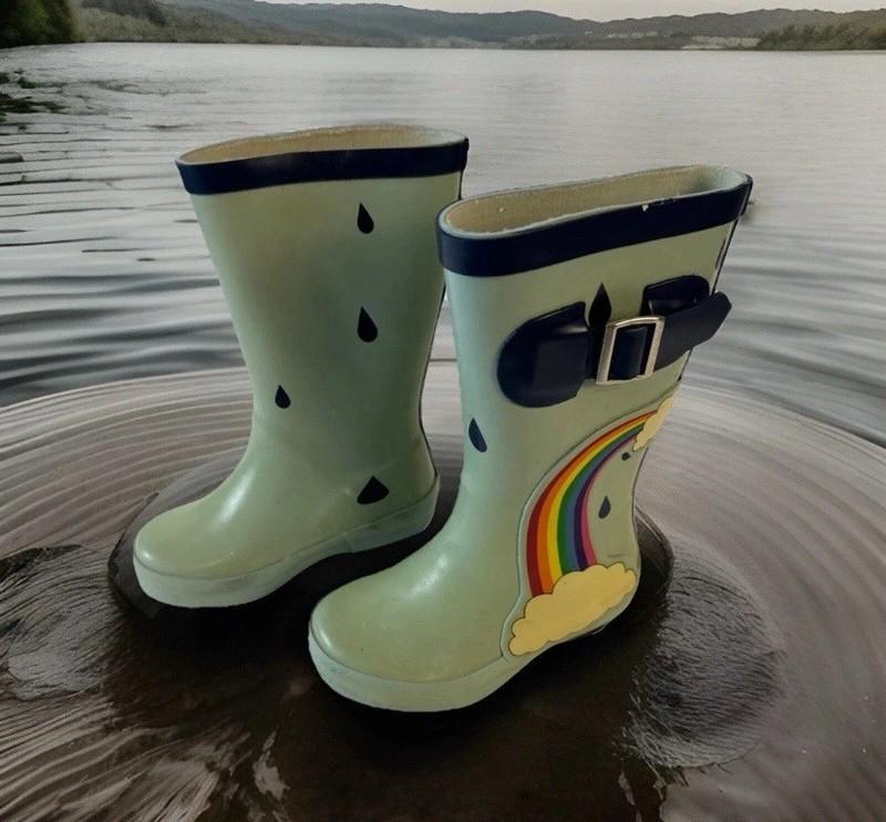 Wonder Nation Rain Boots Girls US 5/6 Toddler Girls Multicolor Rainbow Pull-On