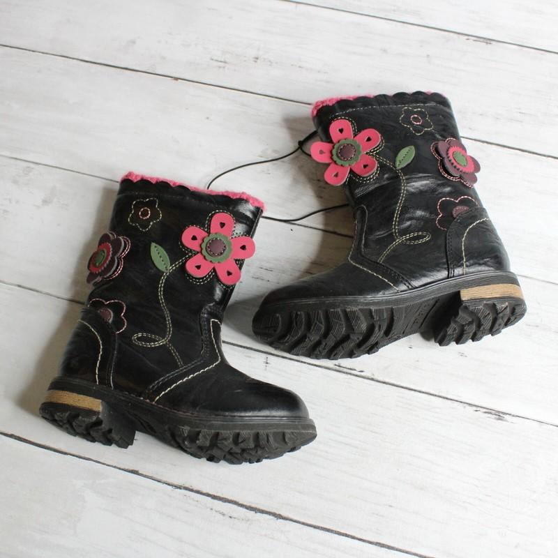 Wonderkids Girl's Black Fashion Boots Toddler Size 6 Pink Flowers Faux Leather