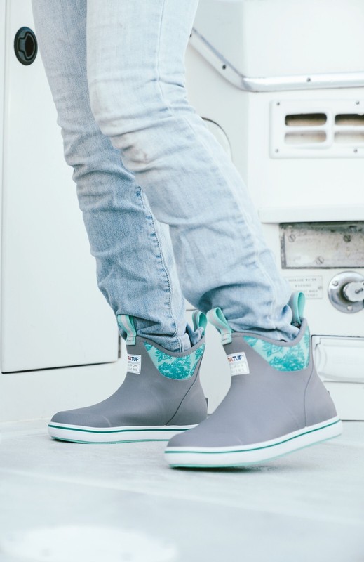 Xtratuf 6 In Ankle Deck Boot - Womens Gray/kelp 7