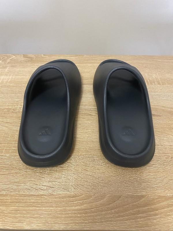 YEEZY SLIDES ONYX SIZES 4-13