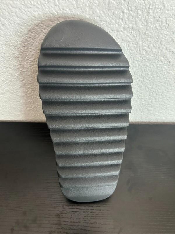 YEEZY SLIDES ONYX SIZES 4-13 US MEN ⚡️FAST SHIPPING⚡️
