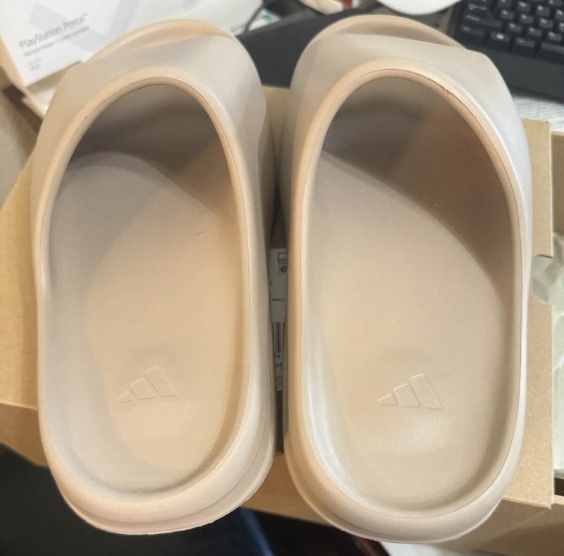 Yeezy Slides Pure / Granite / Slate Marine