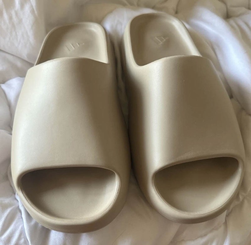 Yeezy Slides Pure / Granite / Slate Marine