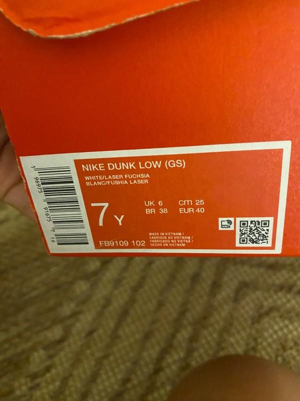 Youth Girls cute Nike Dunk Low Fuchsia and White 7 Youth