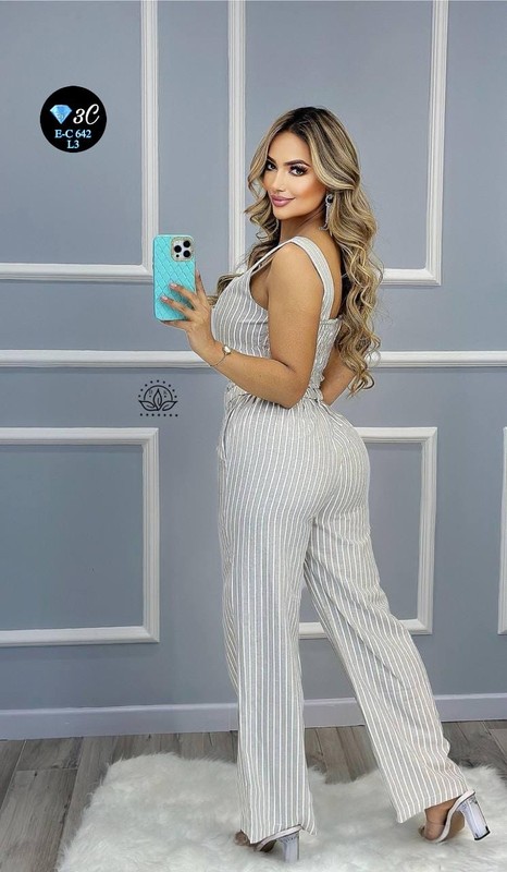 100% Original Colombian Set. Conjunto Pantalon-Blusa. Size: S
