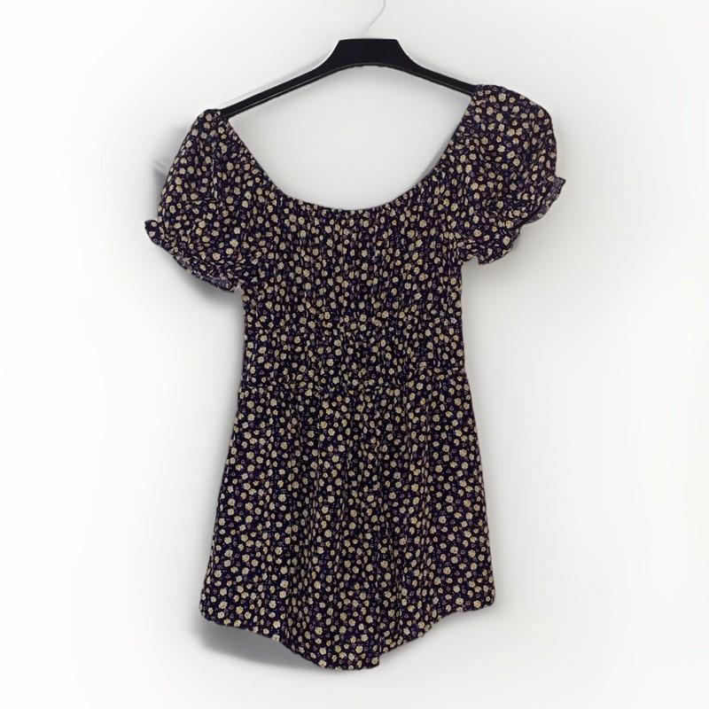 3RD + Malt Women’s Floral Short Romper Size Large Navy Floral