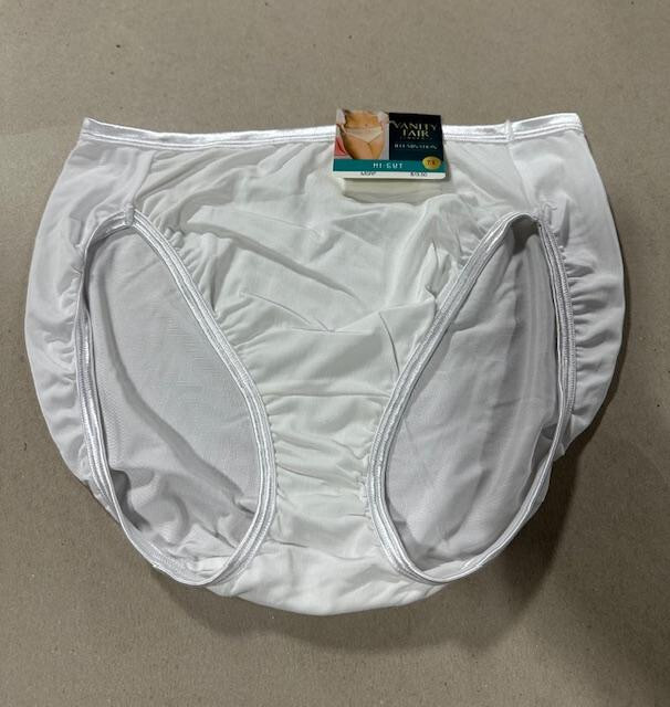 6 Pc Vanity Fair Illumination HI-CUT Brief 13108 Sz 6 7 8 9 10 WHITE $4 Bucks EA
