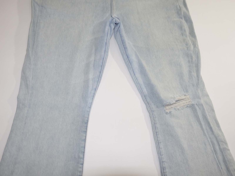 7 For All Mankind Womens High Waist Slim Kick Jeans Size 32 NWT Cropped Raw Hems