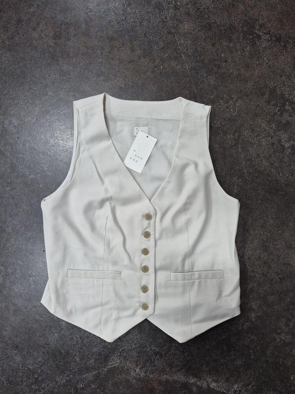 A New Day Women's Tailored Vest Cream White Tan Career Wear A New Day Women's Tailored Vest Cream White Tan Career Wear