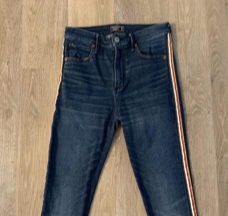 Abercrombie & Fitch Ladies Size 27/4 Simone High Rise Ankle Jeans With Stripes