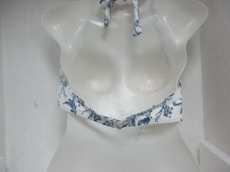 Adore Me Women's SW07830 Floral Design Contour Bikini Top Size 34DD NWOT