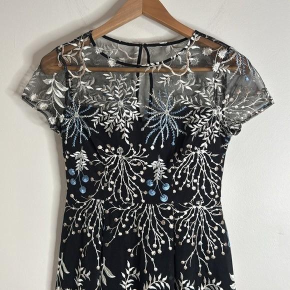 Adrianna Papell High-Low Floral Illusion Neckline Sheer Lace Overlay Dress Sz 4P
