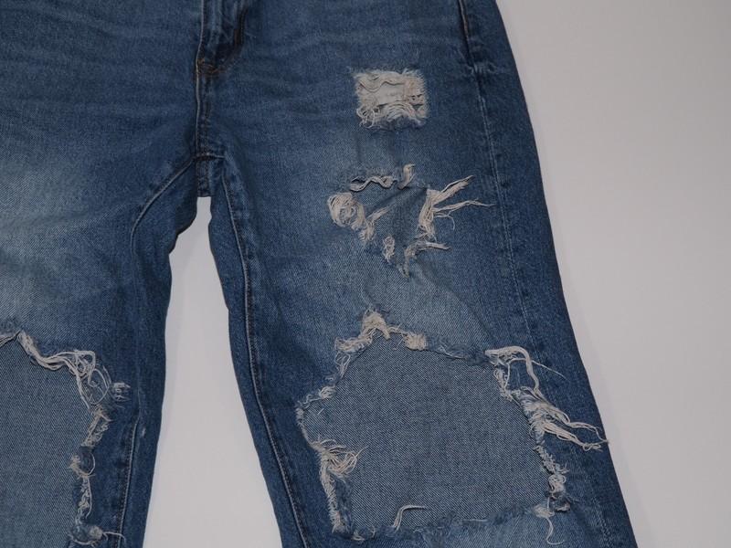 Aeropostale Low Rise Skater: Distressed Blue Jeans - Womens Size 6R