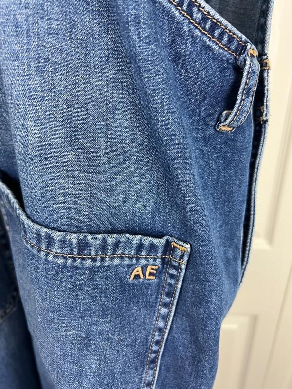 American Eagle 90s Boyfriend Overalls M Carpenter Bib Distressed Denim AE Y2K