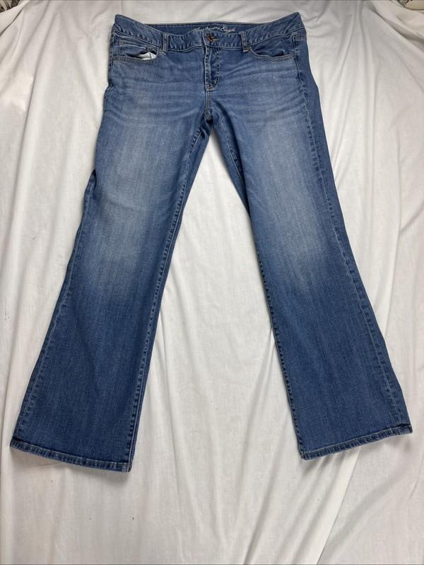 American Eagle AE Women’s Favorite Boyfriend Stretch Jeans Denim Size 16 Reg