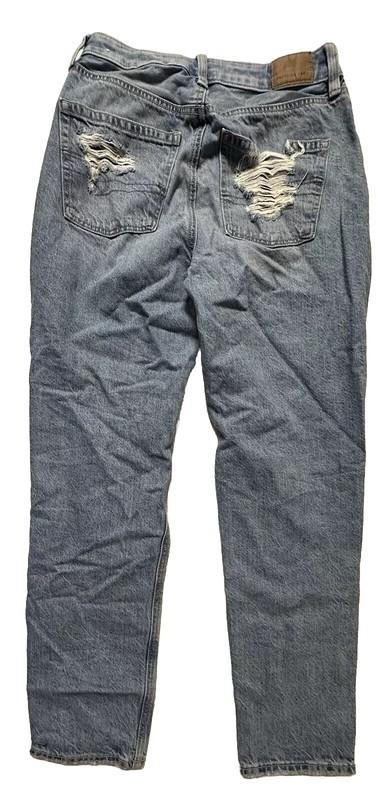 American Eagle Size 2 Reg Light Wash Destroyed Mom Jeans Comfort Waist Stretch