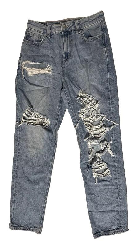 American Eagle Size 2 Reg Light Wash Destroyed Mom Jeans Comfort Waist Stretch