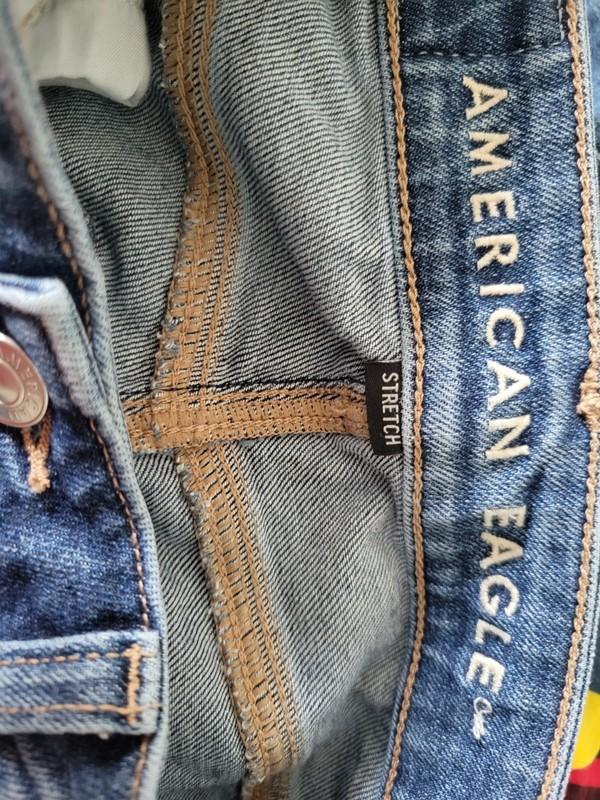 American Eagle Women's Medium Wash Mom Jeans Size 00