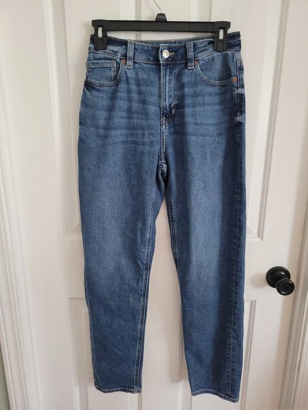 American Eagle Women's Medium Wash Mom Jeans Size 00