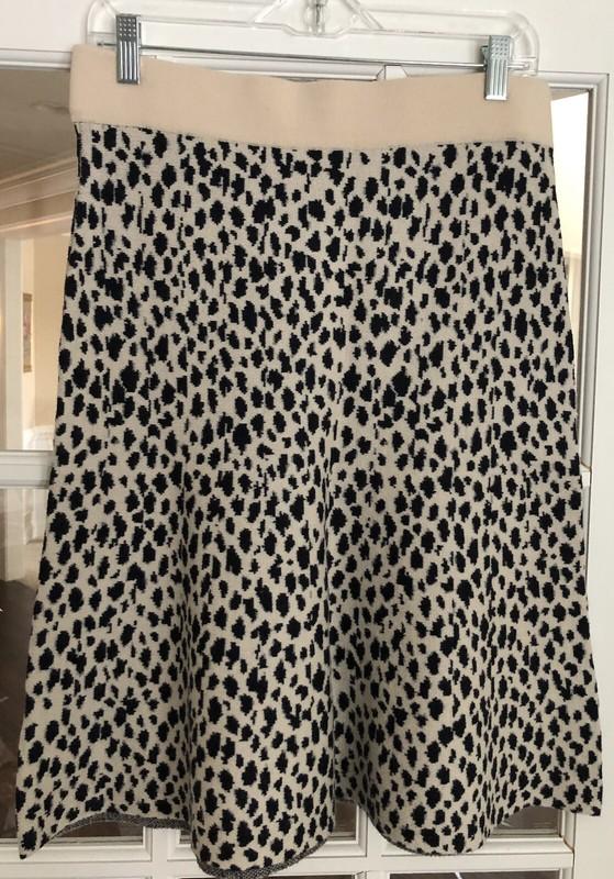 Ann Taylor Leopard Sweater Skirt Elastic Waist Size M Nwt