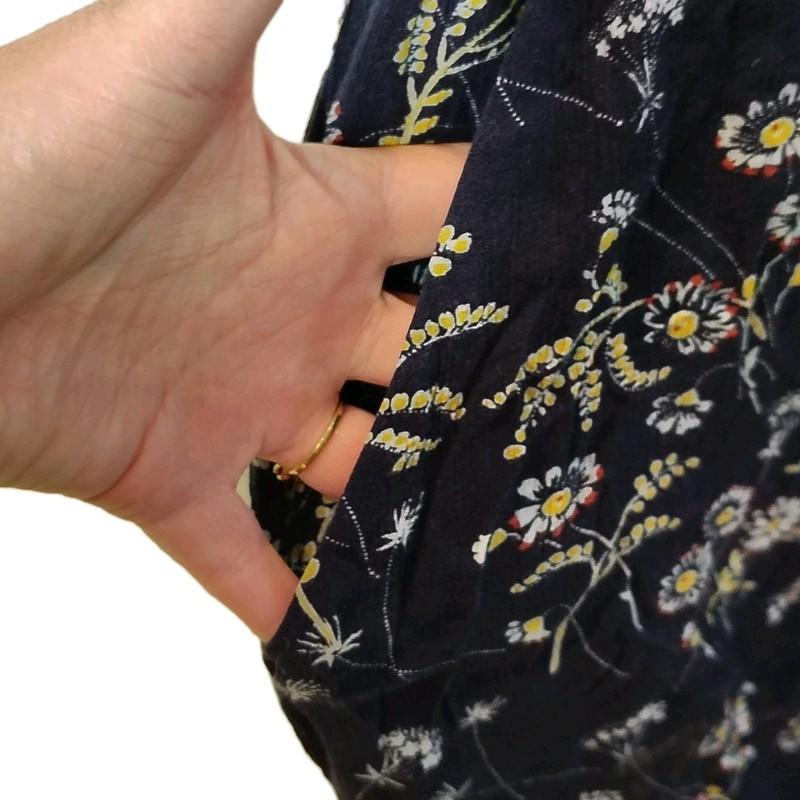 Ann Taylor LOFT Women’s Size M Navy Floral Romper With Pockets Tie Neck