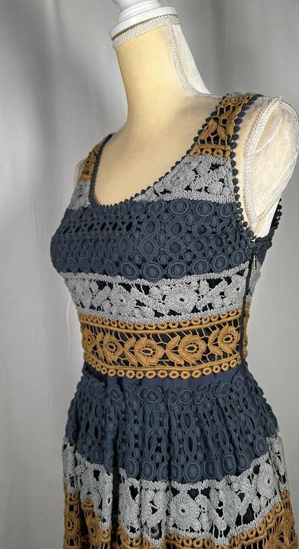 Anthropologie Maeve Dress Flare A-Line 0 Sleeveless Embroidered Blue Stripe