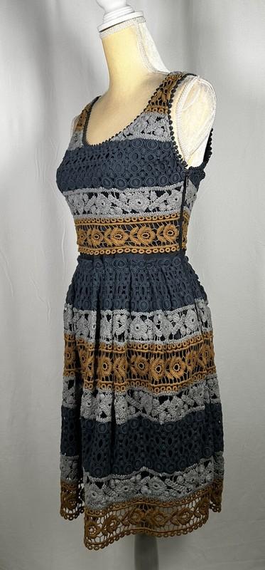 Anthropologie Maeve Dress Flare A-Line 0 Sleeveless Embroidered Blue Stripe