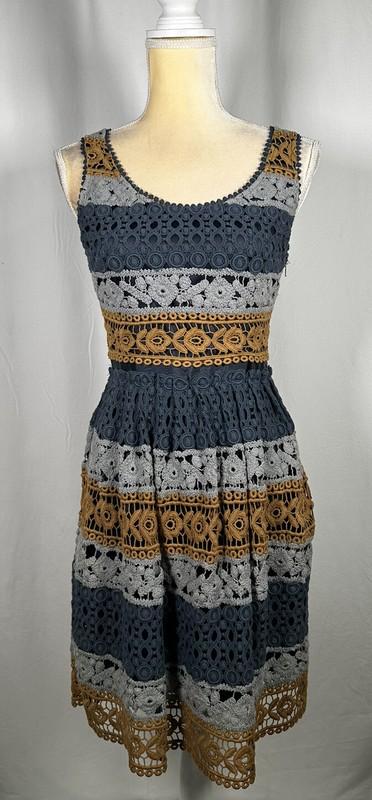 Anthropologie Maeve Dress Flare A-Line 0 Sleeveless Embroidered Blue Stripe