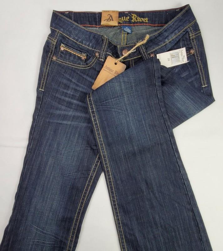 Antique River Ladies Size 30/33 Low Rise Bootcut Blue Jeans Dina Style NWT