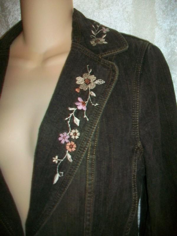 Apostrophe Embroidered Floral Gray Black Fitted Denim Blazer Jean Jacket Size 8