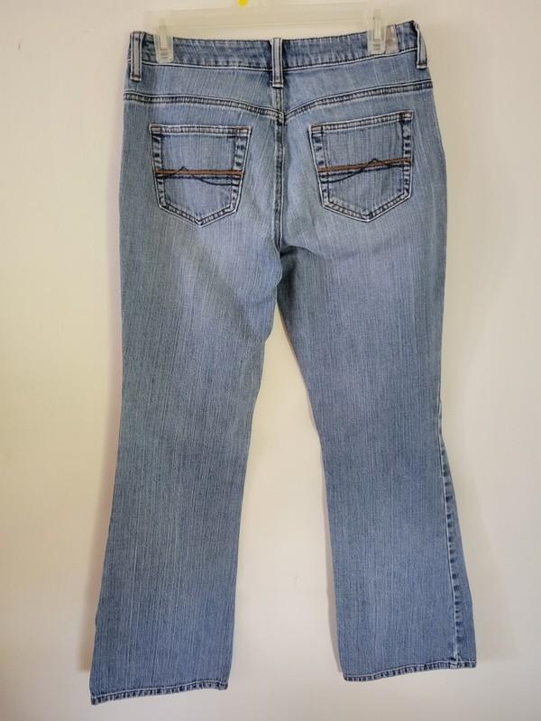 Apt. 9 Women's Mid Rise Stonewashed Bootcut Jeans Size 8