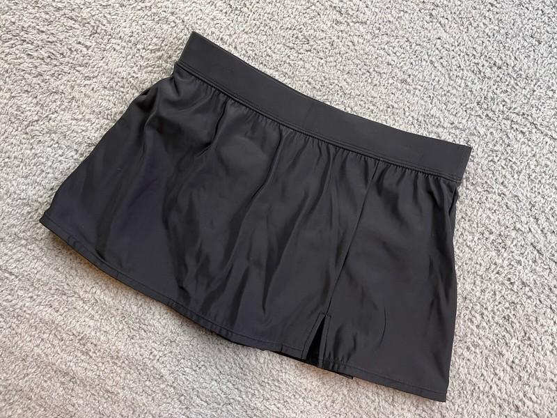 Aqua Green Women's Size Medium Split Swim Skirt Black