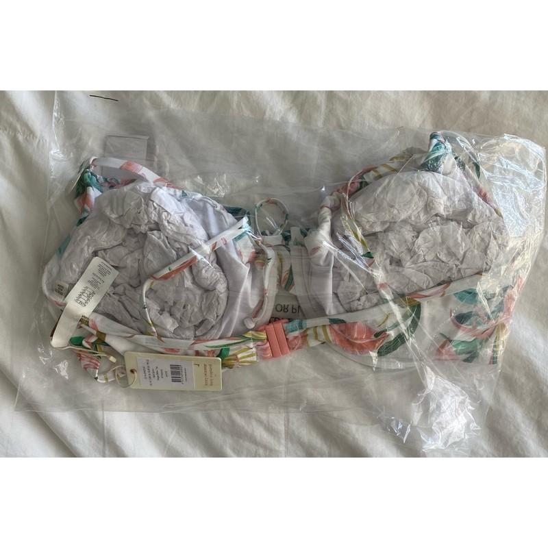 ArTeSanDs Floral Bikini Swim Top