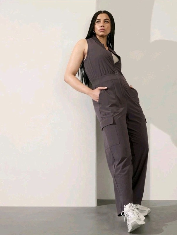 ATHLETA Brooklyn Utility Jumpsuit Womens 8 Shale Gray Cargo Stretch Athleisure