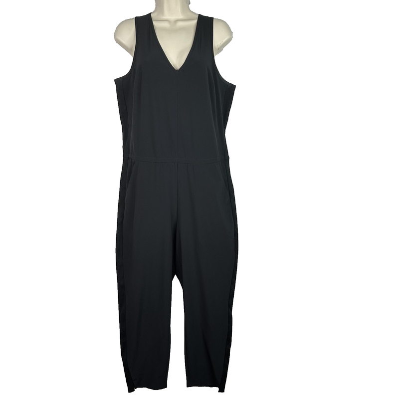 Athleta Jumpsuit Womens 12P Black Brooklyn V Neck Sleeveless Cropped Pockets