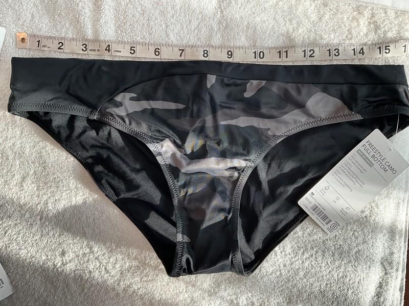 Athleta NWT M 8 10 Camo Freestyle Bikini Full Bottom 422965 camouflage