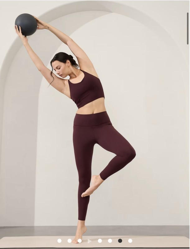 Athleta Salutation Stash 7/8 Tight With Pockets Size Large - Black (531321)
