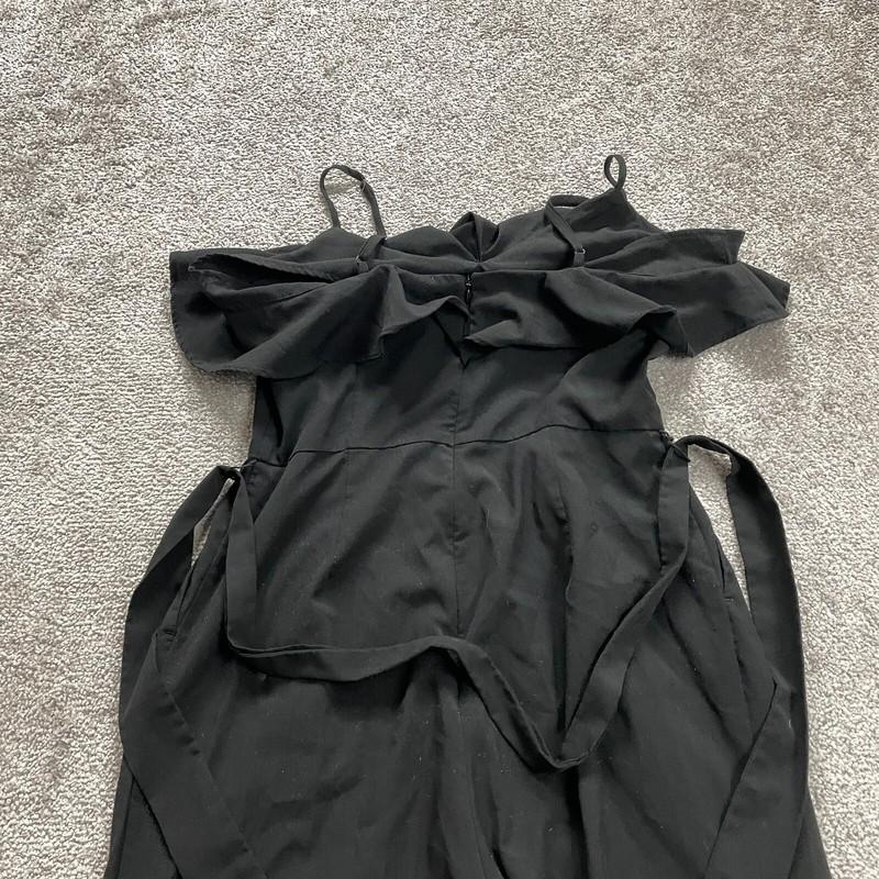 Banana Republic Jumpsuit Womens 4 Black Cold Shoulder Belted Straight Leg Party