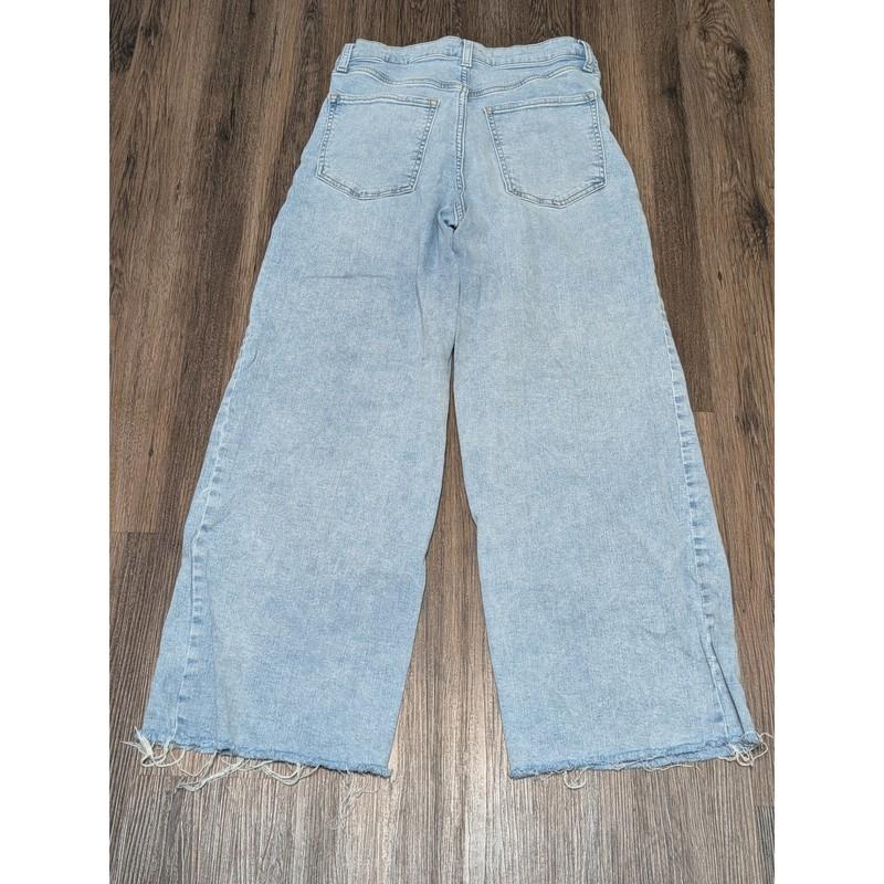 Banana Republic Wide Leg Cropped Jeans Frayed Hem Light Wash Denim Size 28