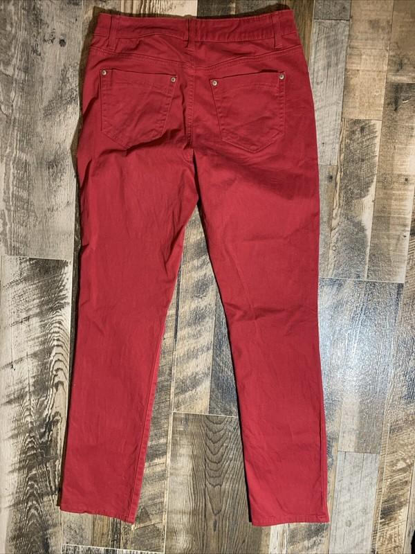 Bandolino Jeans Size 6 Amy The Modern Straight Leg Red Excellent Condition
