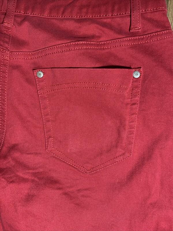 Bandolino Jeans Size 6 Amy The Modern Straight Leg Red Excellent Condition