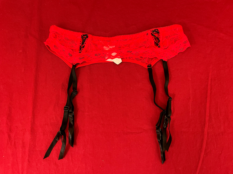 BASIC UNIVERSAL GARTER BELT Size S M L Or XL 4 Colors Pink Red Black Or B&W