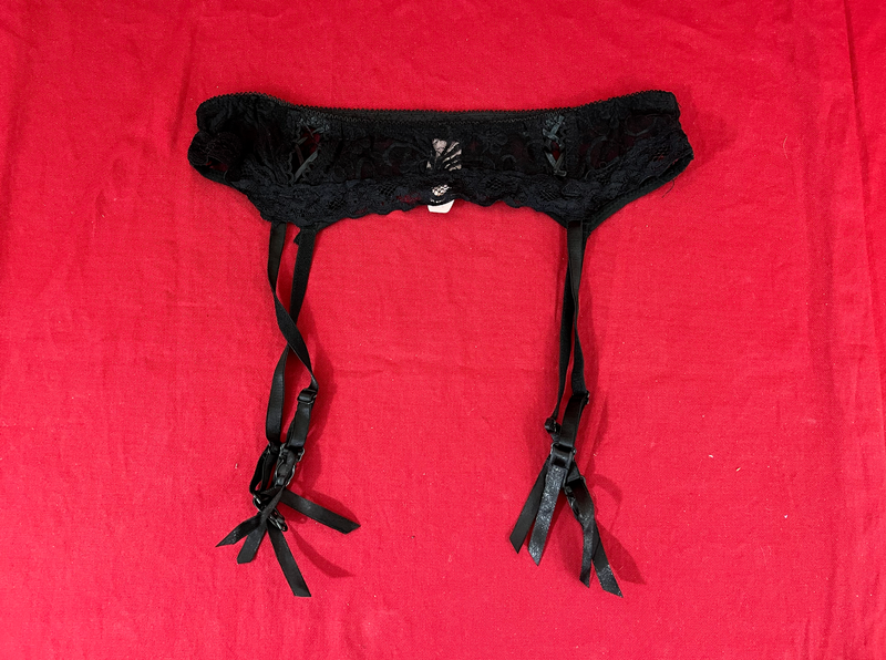 BASIC UNIVERSAL GARTER BELT Size S M L Or XL 4 Colors Pink Red Black Or B&W