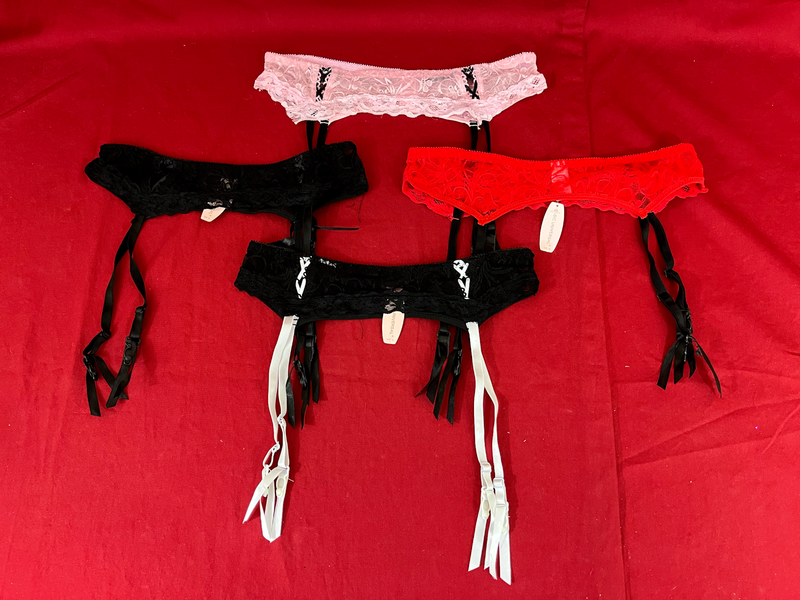 BASIC UNIVERSAL GARTER BELT Size S M L or XL 4 Colors Pink Red Black or B&W