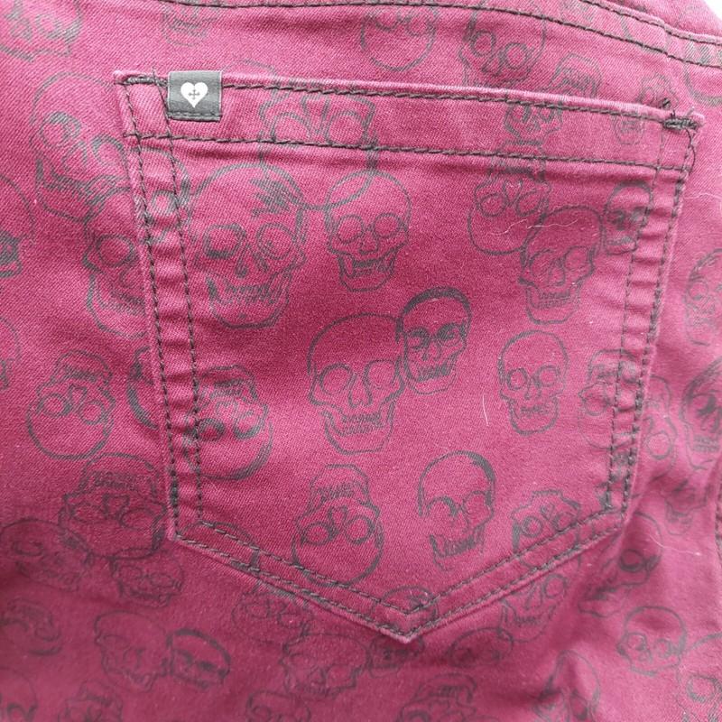 Blackheart Women's Hot Topic Burgundy Red Skull Print Skinny Low Jeans Size 20