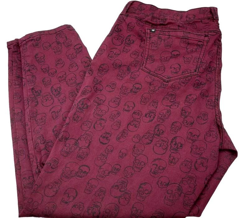 Blackheart Women's Hot Topic Burgundy Red Skull Print Skinny Low Jeans Size 20