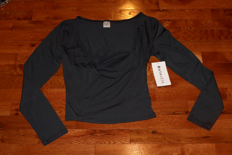 BNWT Athleta Fast Track With Ease Rib Reversible Top MSRP $65