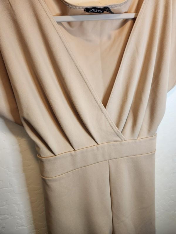 Boohoo Women’s Plus Size UK 20 US Size 16 Cap Sleeve Belted Jumpsuit Beige